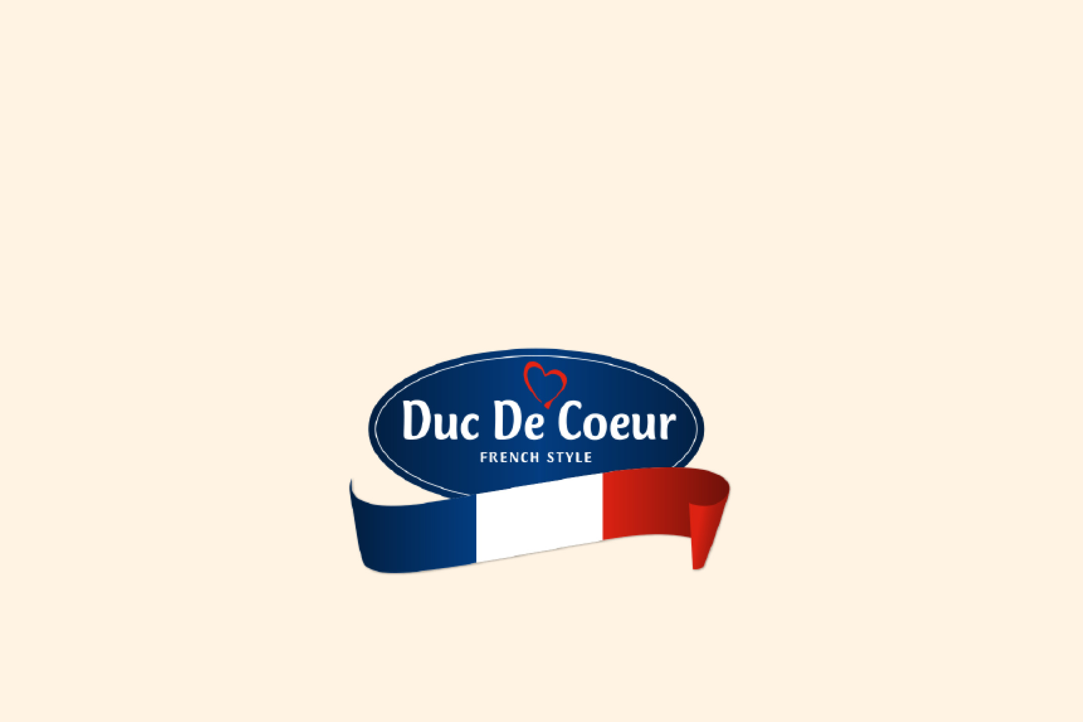 Ovaalse kujuga logo kirjaga 'FRENCH STYLE' ja Prantsuse lipu värvides lindiga.