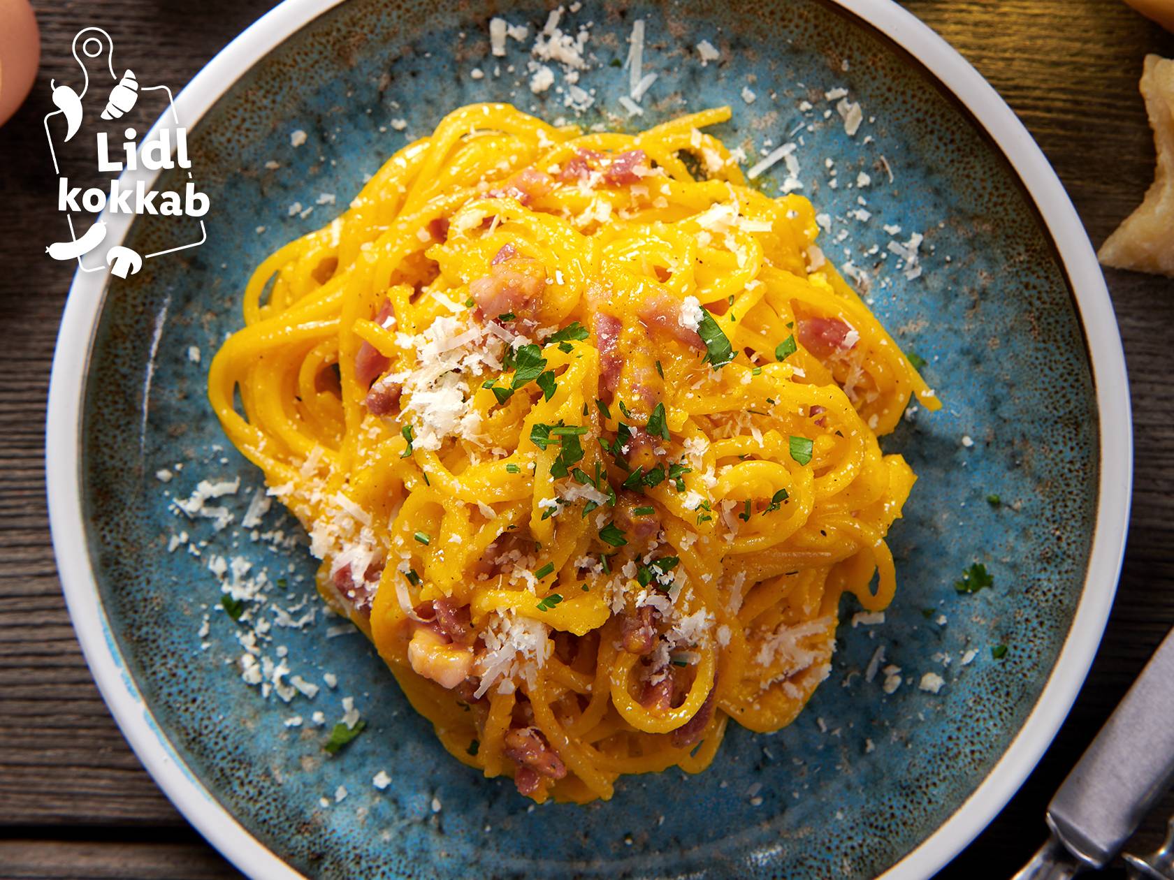 Lidl kokkab spagetid carbonara: spagetid, peekon ja parmesan.