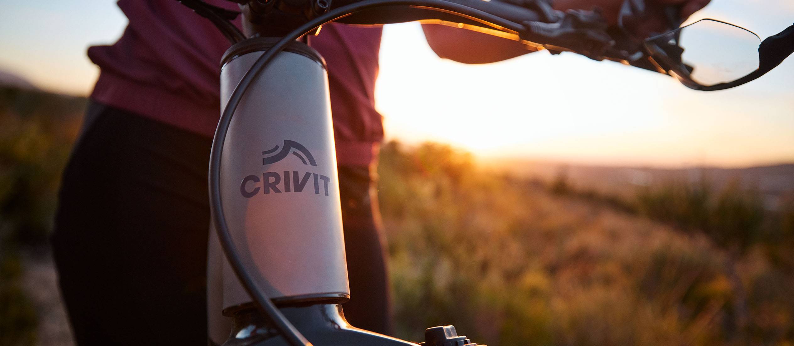 Велосипед Crivit на закате.